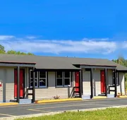 Whistling Pines - Daily & Extended Stay, Elizabeth City hotel detail image 5