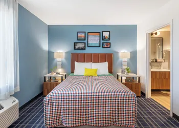 Uptown Suites Extended Stay Miami FL – Homestead hotel thumbnail 6