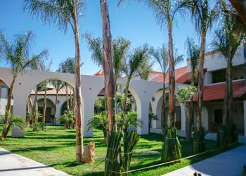 Hacienda 1800 hotel thumbnail 6