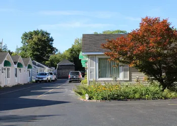 Lockview Motel hotel thumbnail 3