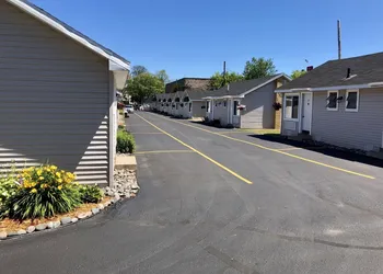 Lockview Motel hotel thumbnail 4