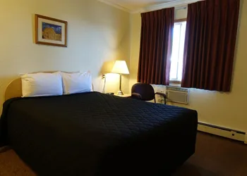 Armada Inn Motel hotel thumbnail 7