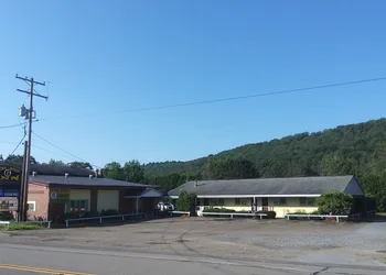 Rest Stop 6 Inn hotel thumbnail 5