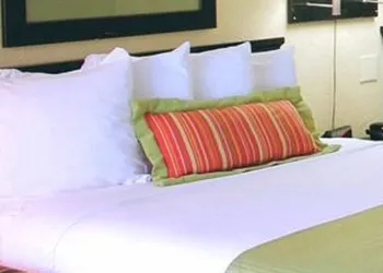 Residence Hub Inn & Suites hotel thumbnail 7