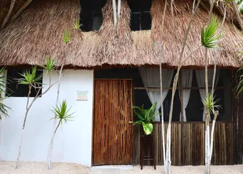 Residencia Gorila hotel thumbnail 6