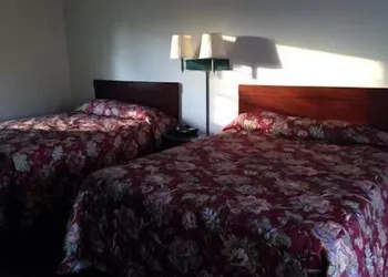 Colonial Village Motel hotel thumbnail 7