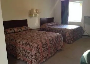 Colonial Village Motel hotel thumbnail 8