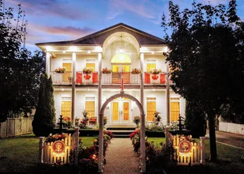 The White House Boutique Bed & Breakfast hotel thumbnail 3