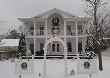 The White House Boutique Bed & Breakfast hotel thumbnail 4