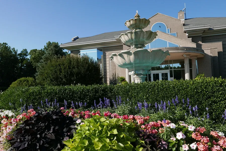 Mill Creek Gardens hotel detail image 2