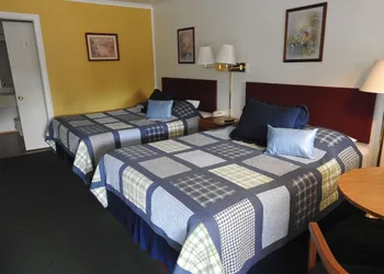 The Trails Inn hotel thumbnail 7