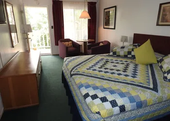 The Trails Inn hotel thumbnail 8