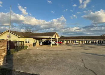 Weiss Lake Lodge hotel thumbnail 4