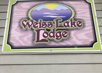 Weiss Lake Lodge hotel thumbnail 7