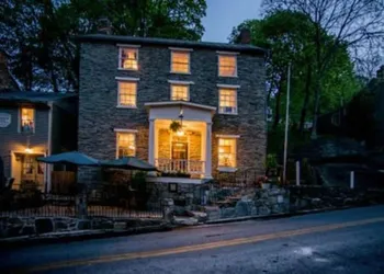 Town's Inn hotel thumbnail 2