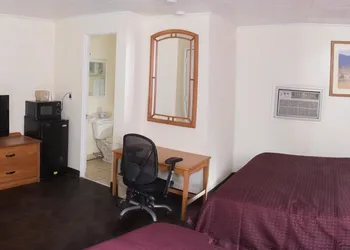 Budget Inn hotel thumbnail 7