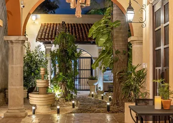 Casa Dos Lirios Boutique B&B hotel thumbnail 7