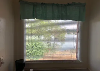 Lakeside Motel hotel thumbnail 3
