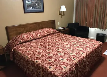 Travelers Inn hotel thumbnail 5