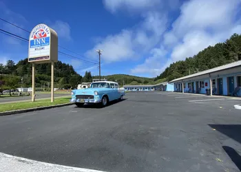 Winchester Bay Inn hotel thumbnail 7