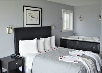 Nelscott Manor hotel thumbnail 6