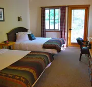 Glacier Guides Lodge hotel detail image 7