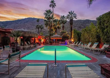 Coyote Inn - 21 and Over - A Town & Desert Boutique Hotel hotel thumbnail 2