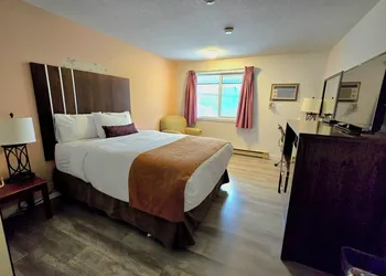 Swiss Village Inn hotel thumbnail 2