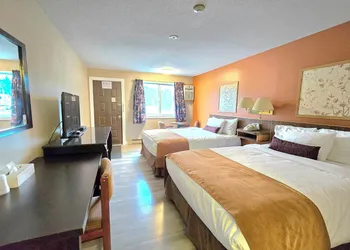 Swiss Village Inn hotel thumbnail 4
