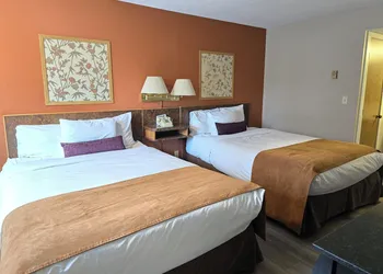 Swiss Village Inn hotel thumbnail 5