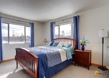 Falcon's Nest Bed & Breakfast hotel thumbnail 8