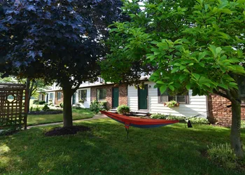 Hop & Vine Inn hotel thumbnail 5