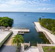 Dolphin Point Villas hotel detail image 3