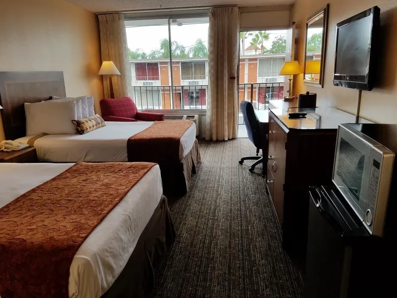 Sun Inn & Suites hotel detail image 6