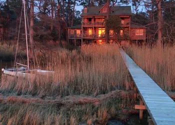 Cypress Moon Inn hotel thumbnail 4