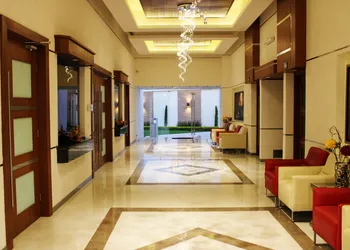 Hotel Paradise Inn hotel thumbnail 2
