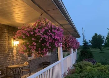 Golden Pathways Retreat B&B hotel thumbnail 4