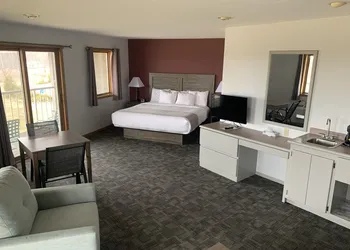 Cherry Hills Golf & Lodge hotel thumbnail 6