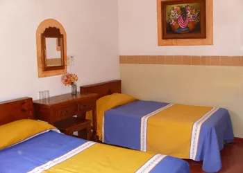 Hotel Azteca hotel thumbnail 7