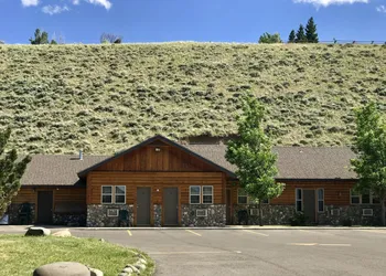 Cody Holiday Lodge hotel thumbnail 3