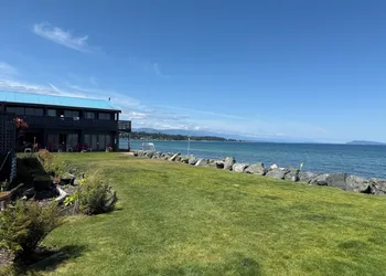 Sand Pebbles Inn hotel thumbnail 6