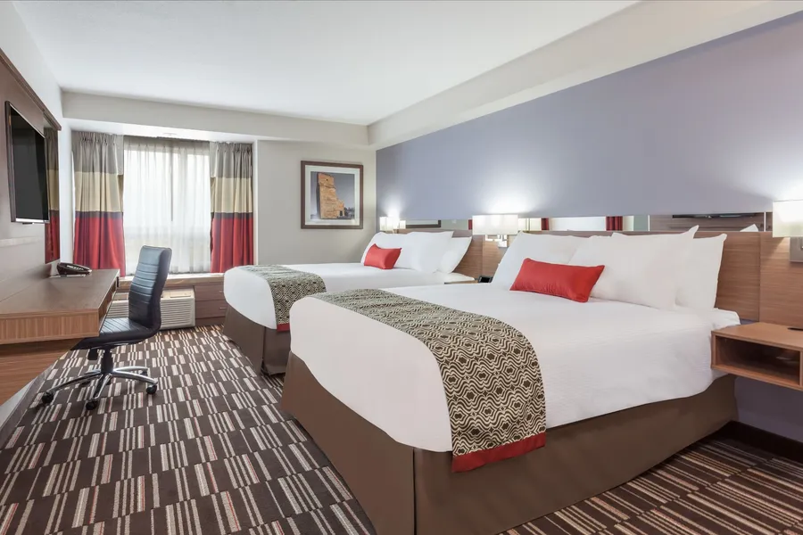 Microtel Inn & Suites by Wyndham Oyster Bay hotel detail image 6