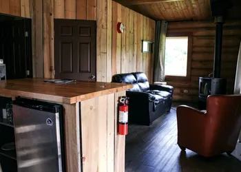 Rock Lake Lodge hotel thumbnail 8