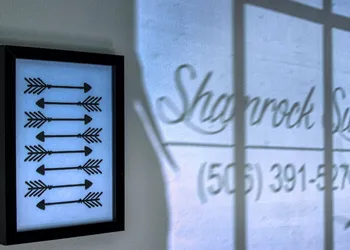 Shamrock Suites hotel thumbnail 7
