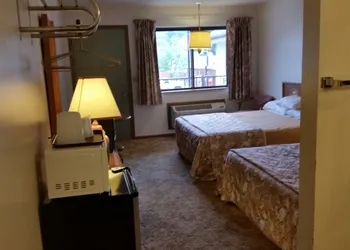Olympia Motel hotel thumbnail 4