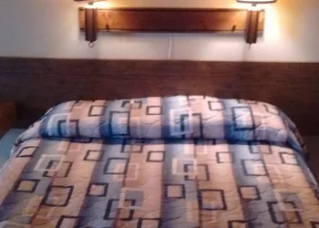 Cedar Inn hotel thumbnail 6