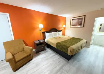 Economy Inn hotel thumbnail 2