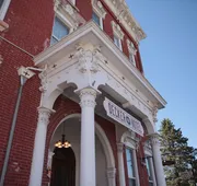 Decker Hotel & Bar hotel detail image 4