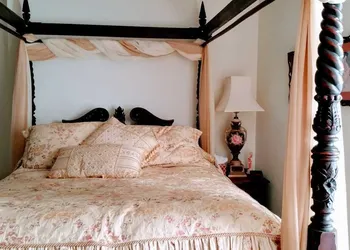 Colonial Beach Plaza Bed & Breakfast hotel thumbnail 7