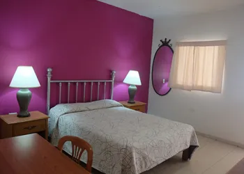 Motel El Nido hotel thumbnail 4